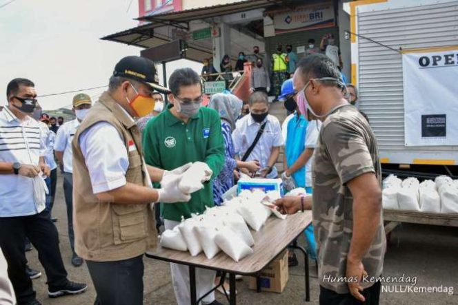 
					Hari ke-3 Lebaran Mendag Kembali Gelar Operasi Pasar Gula