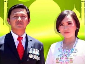 Sekretaris Daerah Kota Bitung Audy Pangemanan bersama Ketua Dharma Wanita Persatuan Kota Bitung Rinny Pangemanan Tinangon.