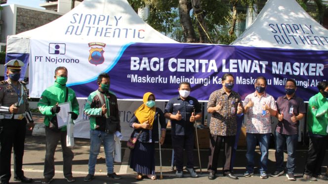
					Nojorono Kembali Salurkan 1000 Masker ke Pengendara di Masa Karantina
