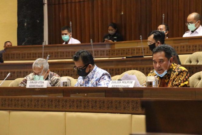 
					RDP dengan DPR RI, PKPU dan Perbawaslu Protokol Kesehatan Pilkada 2020 Disetujui