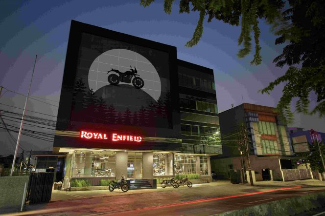 
					Royal Enfield Buka Store Baru di Jakarta