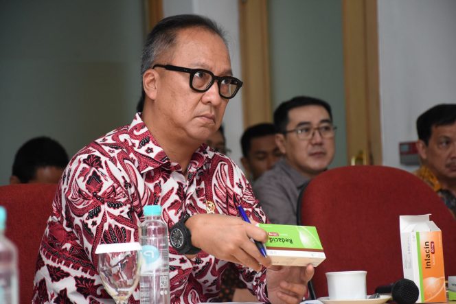 
					Industri Farmasi dan Alat Kesehatan Masuk Program Making Indonesia 4.0