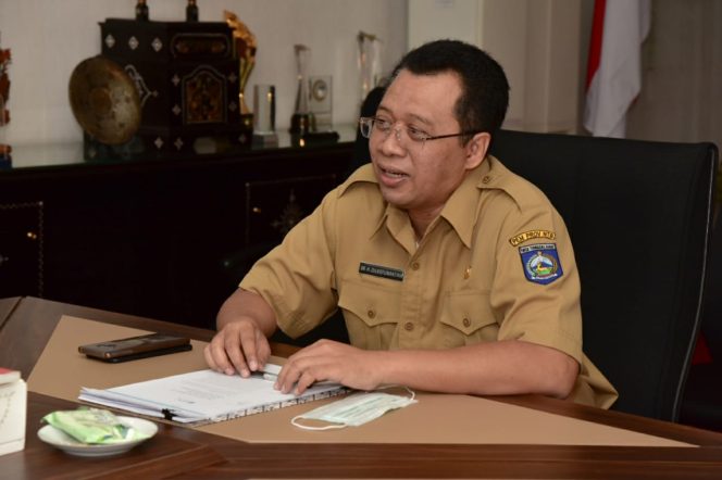 
					Gubernur Terbitkan SE Sistem Kerja ASN Menuju Tatanan New Normal