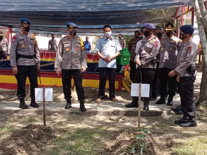 
					Hadapi New Normal, Kapolda Jambi Tinjau Markas Tangguh Satbrimob