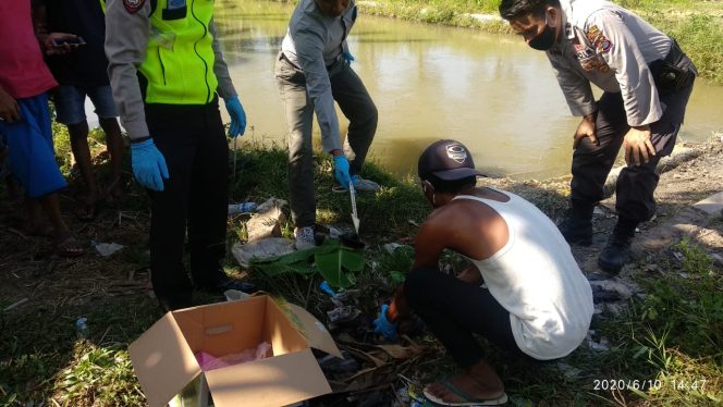 
					Mayat Bayi di saluran Irigasi Bendungan Batujai Lombok Tengah Gegerkan Warga