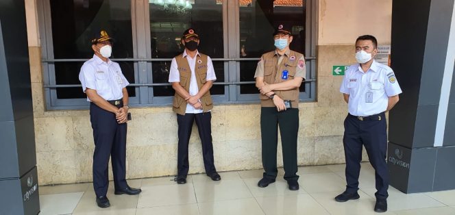 
					Ketua Gugus Tugas Covid-19 Apresiasi Protokol Kesehatan yang Diterapkan KAI di Stasiun