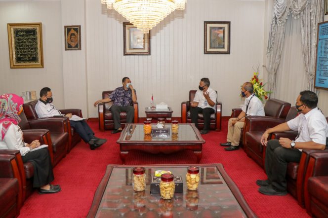 
					LPP TVRI NTB Diminta Kolaborasi dengan OPD untuk Mengangkat Kekayaan Alam dan Budaya NTB