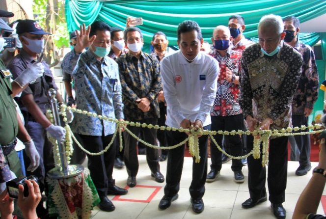 
					Kemendag Resmikan Pasar Gentan Yogyakarta