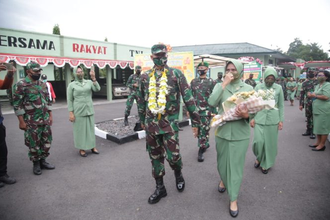 
					Kusnandar Pindah Ke Kodam, Kodim 1310 Bitung Beralih Kepemimpinan