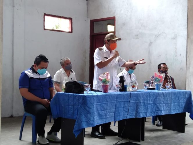 
					Kunjungi Lembeh, Warga Minta Lomban Pimpin Kota Bitung 2 Periode