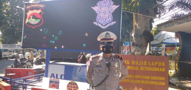 
					Putus Penyebaran Covid-19, Satlantas Polresta Mataram Gelar Razia Masker