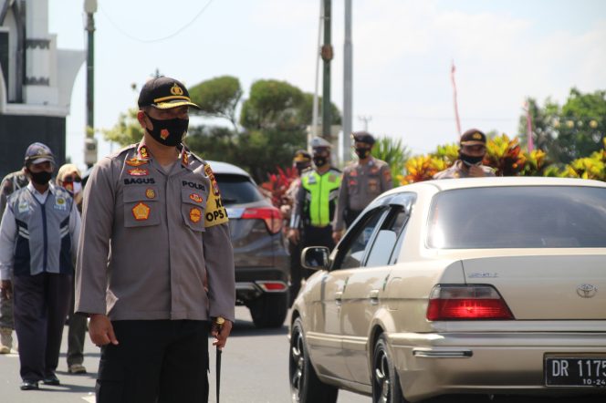 
					TNI-Polri Back Up Penuh Penegakan Perda NTB No 7 Tahun 2020 di Lombok Barat