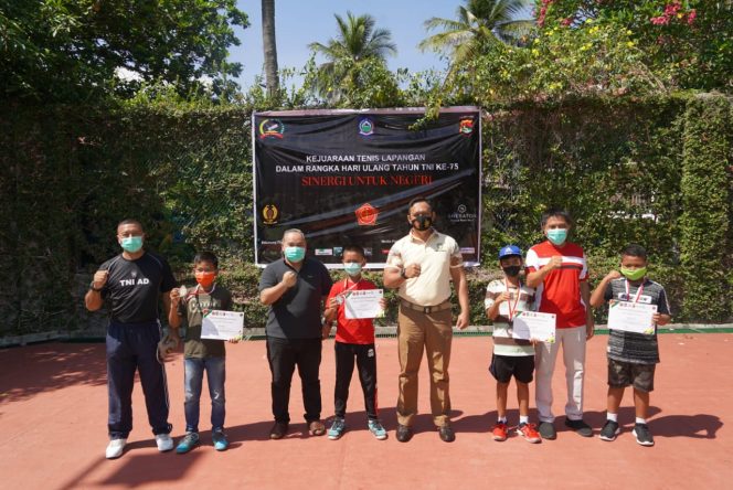 
					Turnamen Tennis” Sengigi Bangkit”, Digelar Sambut HUT TNI Ke – 75