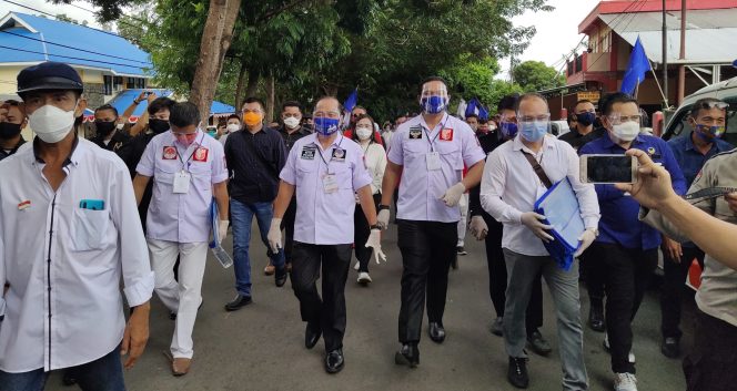 
					MJL Dan MDT Di Doakan Para Hamba Tuhan, Sebelum Mendaftar Di KPU