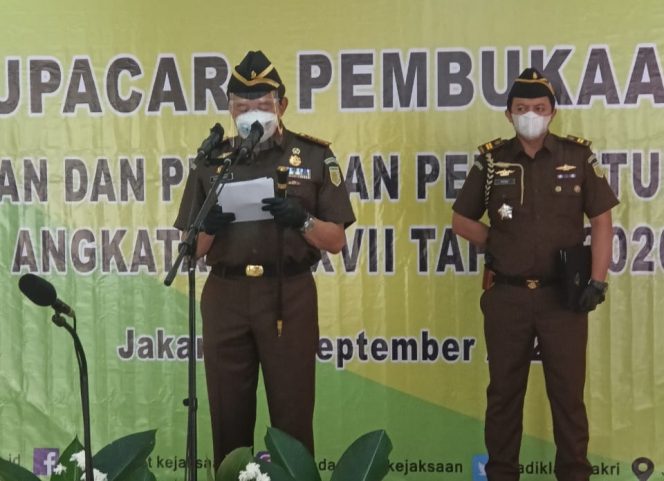 
					Jaksa Agung Membuka Pendidikan dan Pelatihan Pembentukan Jaksa (PPPJ) Secara Virtual