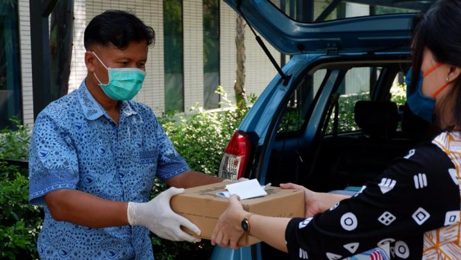 
					Solusi Layanan Logistik dari Bluebird di masa  PSBB