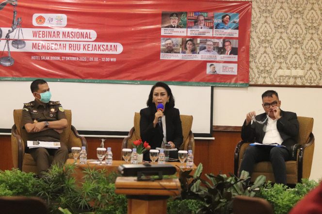 
					Jaksa Agung Menjadi Pembicara Dalam Webinar Nasional ” Membedah Rancangan UU Kejaksaan”