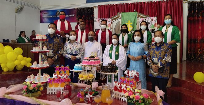 
					MJL Dan MDT, Hadiri Hut ke 28 Jemaat Gmim Efrata Aertembaga