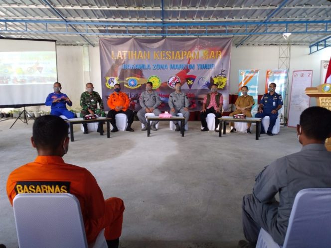 
					Siap Siaga di Zona Maritim Timur, Bakamla RI Gelar Latihan SAR
