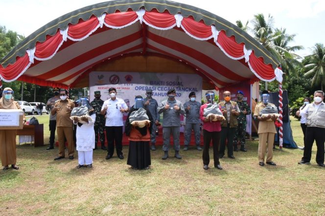 
					Sestama Bakamla RI Tuntaskan Distribusi Bansos dan Operasi Cegah Tangkal di Zona Timur Indonesia