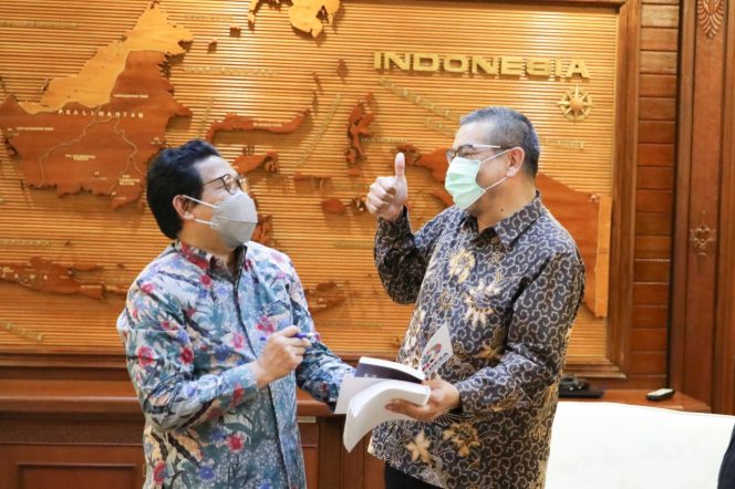 
					BUMDes Hanya Satu, BUMDes Bersama Boleh Sebanyak Banyaknya