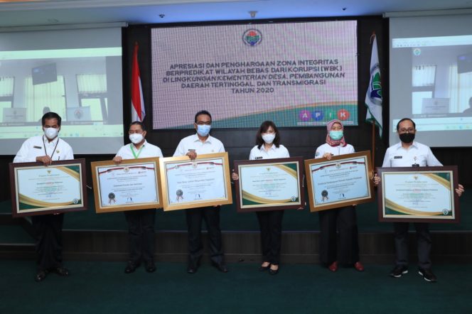 
					Kemendes PDTT Raih Predikat Zona Integritas Bebas Korupsi