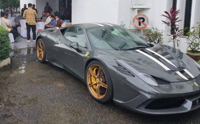 
					Ferrari Model 458 Speciale Berhasil Dilelang PPA Kejaksaan Agung