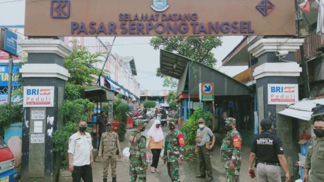 
					Trantib Serpong Dan Koramil 03/Srp Woro-Woro Disiplin Prokes Dan PPKM