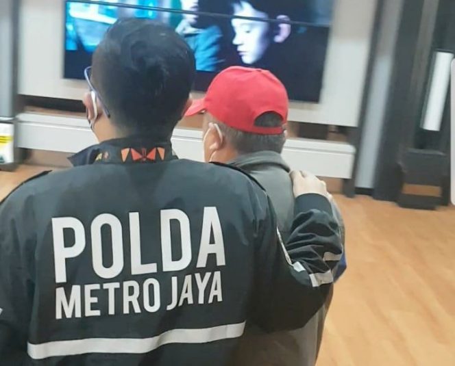 
					DPO Arifin Widjaja , Bos Tempat Hiburan Akhirnya Ditangkap