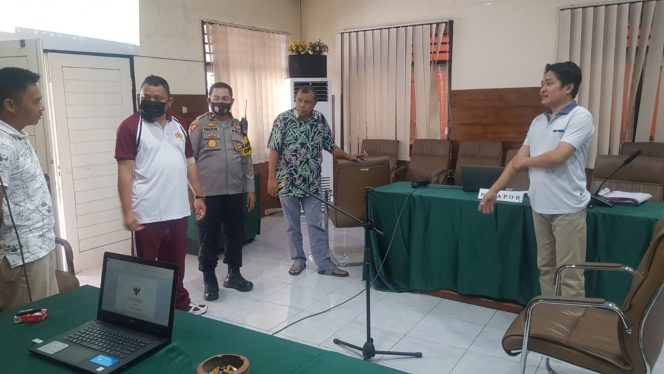 
					Jelang Putusan Gugatan TMS Pilkada Kabupaten Sumbawa, Kapolresta Cek Kesiapan Kantor Bawaslu NTB
