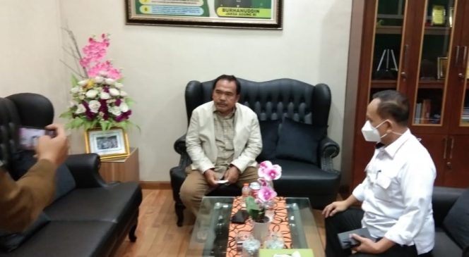 
					Buronan Korupsi Pembuatan Peta Rawan Bencana Senilai Rp1,4 Miliar Berhasil Diringkus Kejaksaan.