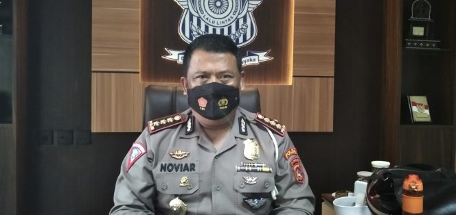 
					Selain Sosialisasi Tertib Berlalu Lintas, Dirlantas Polda NTB Gelar Bhakti Sosial Cegah Covid-19