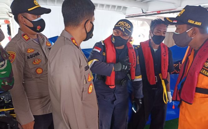 
					Dukung Evakuasi, Kapal Pengawas Perikanan KKP Temukan Sejumlah Bagian Pesawat dan Korban Kecelakaan Pesawat SJ 182