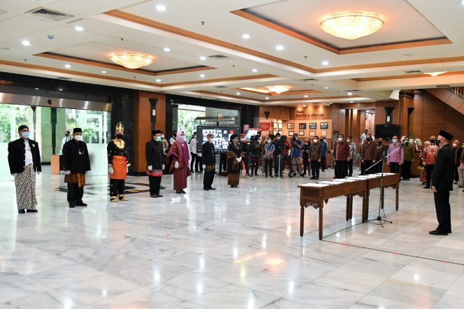 
					Kemenkop UKM Rombak Struktur Organisasi Koperasi