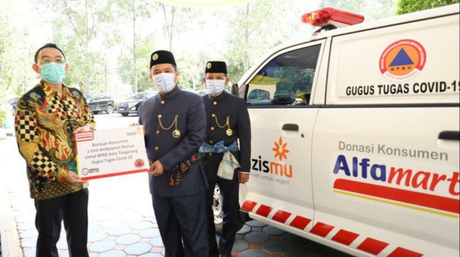 
					Alfamart Branch Balaraja Melalui LAZISMU Serahkan Mobil Ambulance Kepada BPBD Kota Tangerang