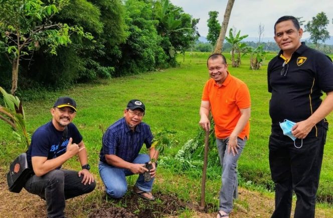 
					Dewan Kopi Indonesia Sosialisakan Tanam Kopi di Baduy Outbound