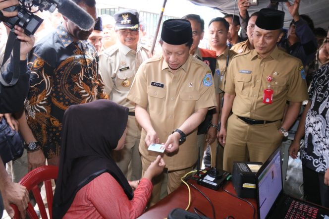 
					Dirjen Dukcapil Sebut Hampir Lima Ratus Ribu Penduduk Berpindah Domisili Di Awal Tahun 2021