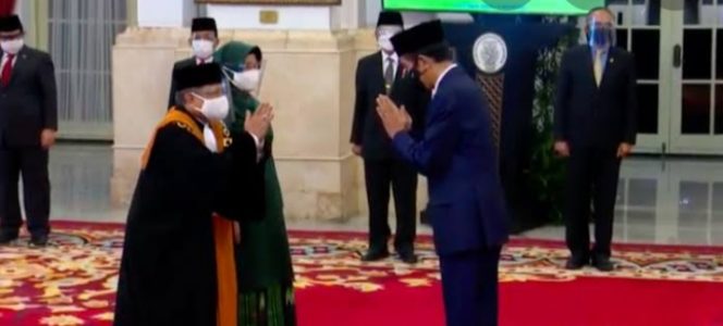 
					Presiden Joko Widodo Lantik Andi Samsan Jadi Wakil Ketua MA
