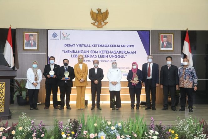 
					Kemnaker Gelar Debat Virtual Ketenagakerjaan 2021