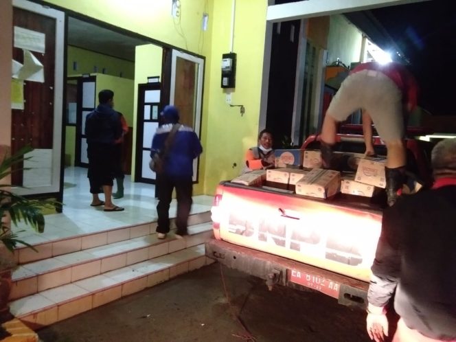 
					Gubernur Segera Turunkan Tim Bantu Korban Banjir