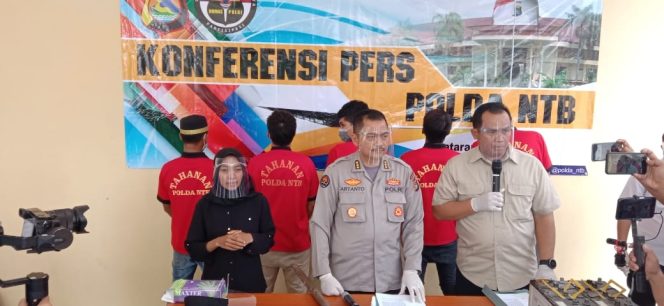 
					Keroyok WNA Amerika di Gili Air, 5 Pelaku Diamankan Tim Puma Polda NTB