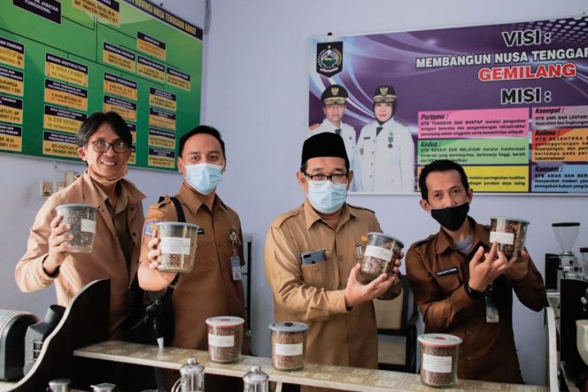 
					PPID NTB Kunjungi Distanbun, KIHT Harus Digaungkan Lebih Luas