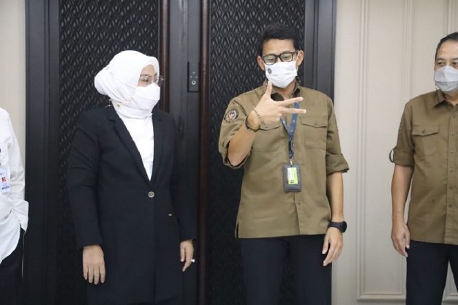 
					Menaker-Menparekaf Bahas Program Duta Wisata dan Ekonomi Kreatif