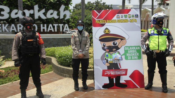 
					PolresTa Bandara Soetta Hadirkan ATM Masker PolrestTa Bandara Soetta Bentuk Mobile Dan Statis