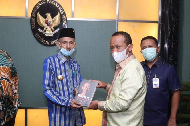 
					Tingkatkan Infrastruktur Daerah, Walikota Baubau Dampingi Gubernur Sultra Temui Sejumlah Menteri