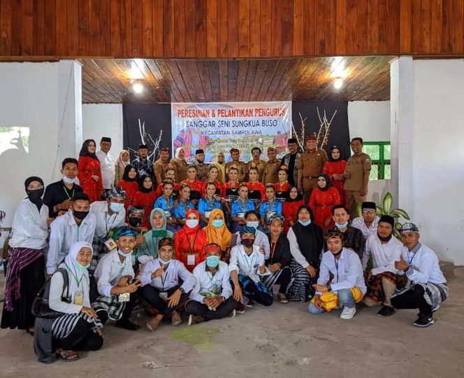 
					Pengurus Sanggar Seni Sungkua Buso di Kecamatan Sampolawa Resmi Dilantik