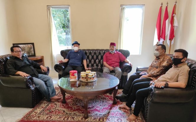 
					PUB Kunjungi JBS Bahas Kerjasama Literasi dan Jurnalistik