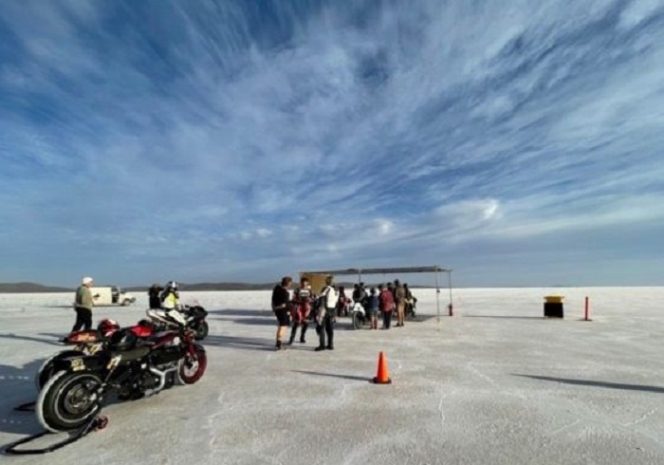 
					Royal Enfield Interceptor 650 Tembus Kecepatan tertinggi 212,514 km/jam…!