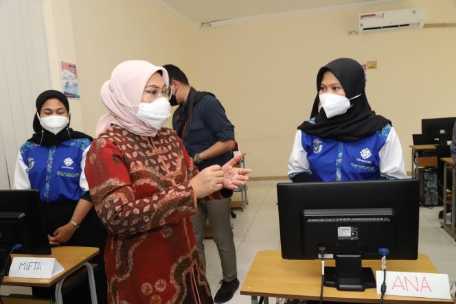 
					Perkuat Pelatihan, BLK Terus Berkolaborasi Dengan Industri