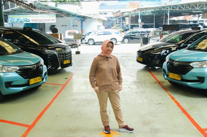 
					Bintarti, Vice President Teknik PT Blue Bird Tbk.